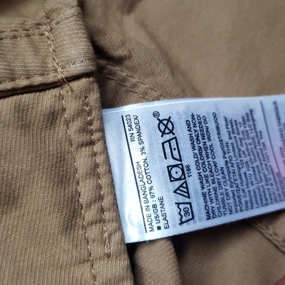 Banana Republic ruffle skirt in 2 tall - Picture 6 of 6